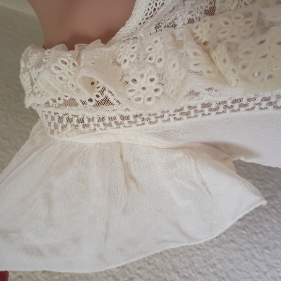 Free People Boho Hippie Cropped Floral Lace Ruffles L Eyelet Ruffle - Picture 4 of 9